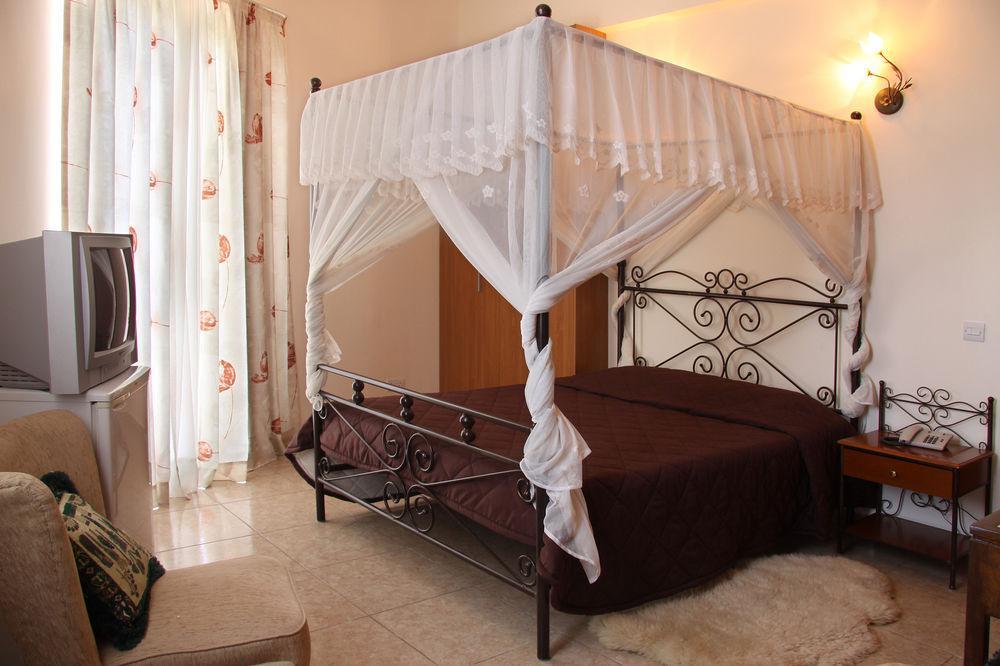 Crown Inn Hotel Nikozja Zewnętrze zdjęcie