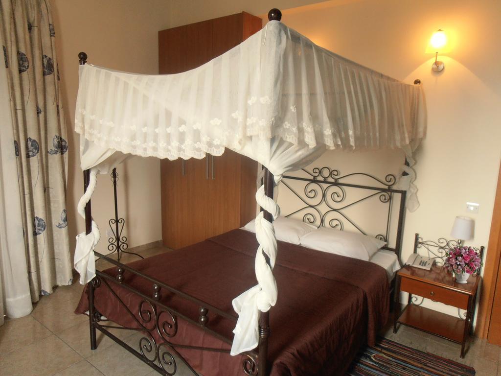 Crown Inn Hotel Nikozja Zewnętrze zdjęcie