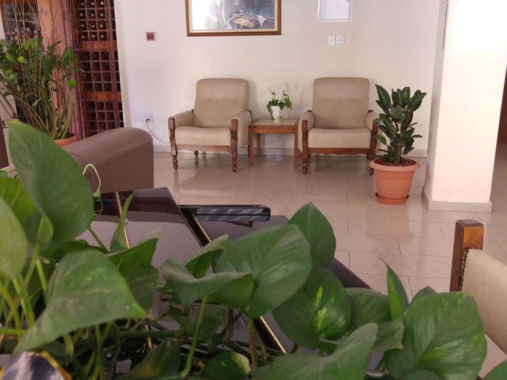 Crown Inn Hotel Nikozja Zewnętrze zdjęcie