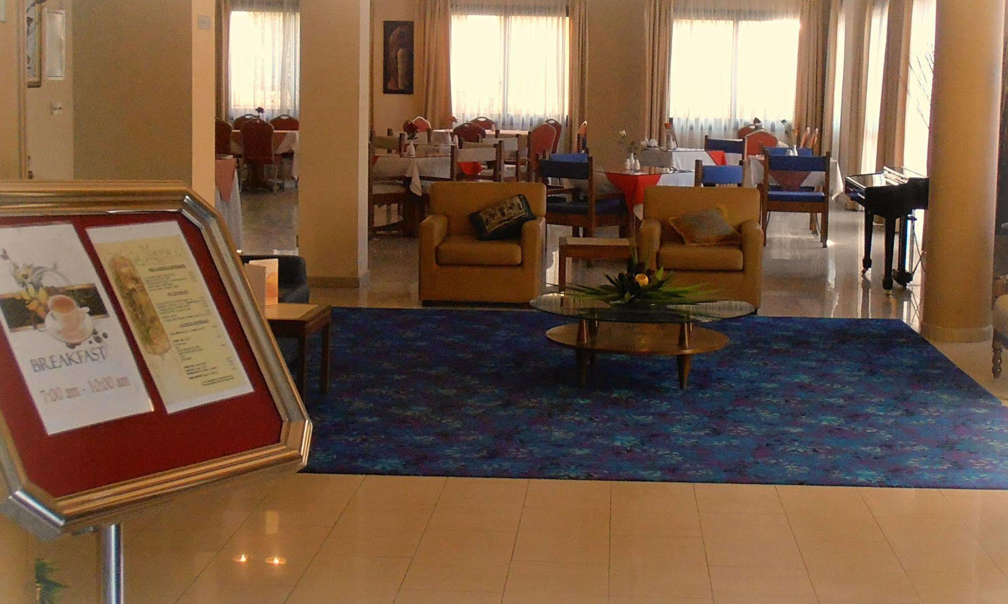Crown Inn Hotel Nikozja Zewnętrze zdjęcie