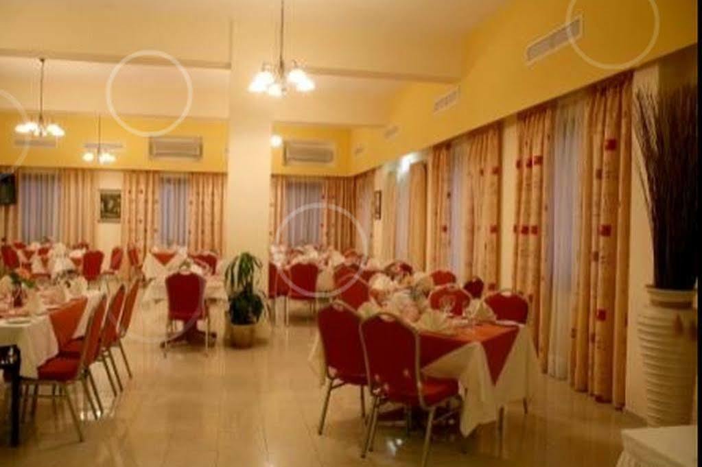 Crown Inn Hotel Nikozja Zewnętrze zdjęcie